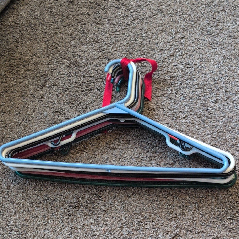 Colorful Plastic Hangers Set